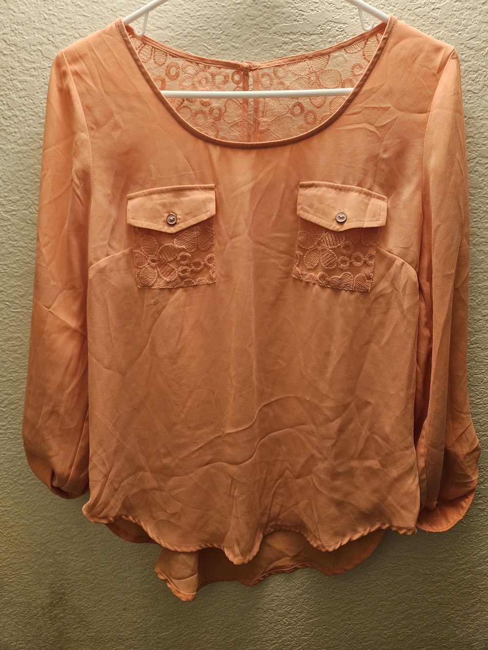 Blu Pepper Peach Lace-Pocket Blouse